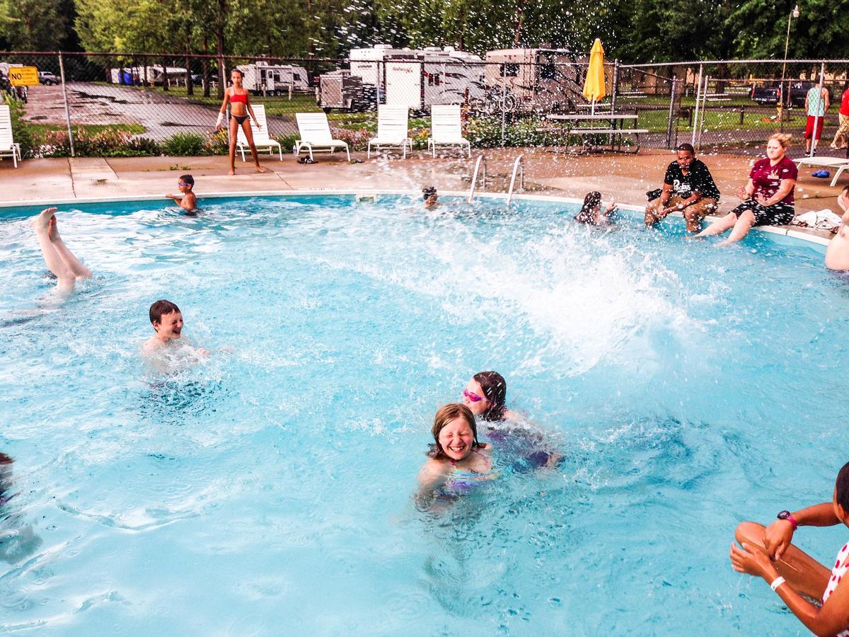 ホテル Sandusky Koa Holiday Campground エクステリア 写真