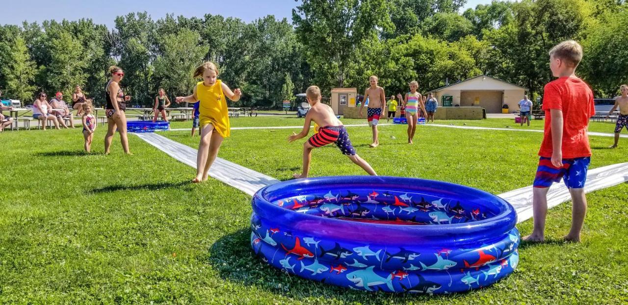 ホテル Sandusky Koa Holiday Campground エクステリア 写真
